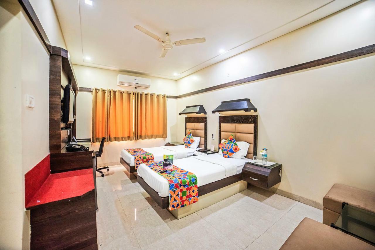 FabHotel Santoor Geeta Bhawan Square Indore Buitenkant foto